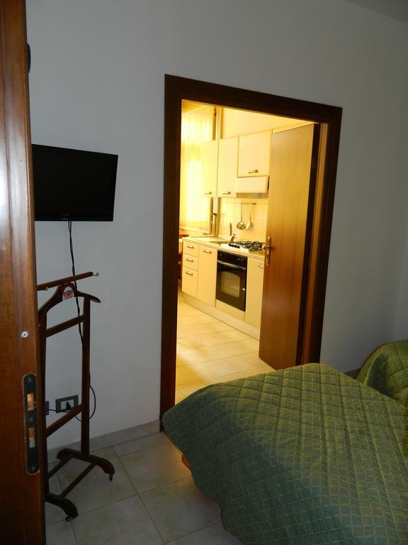 Residence Dei Fiori Bordighera Szoba fotó